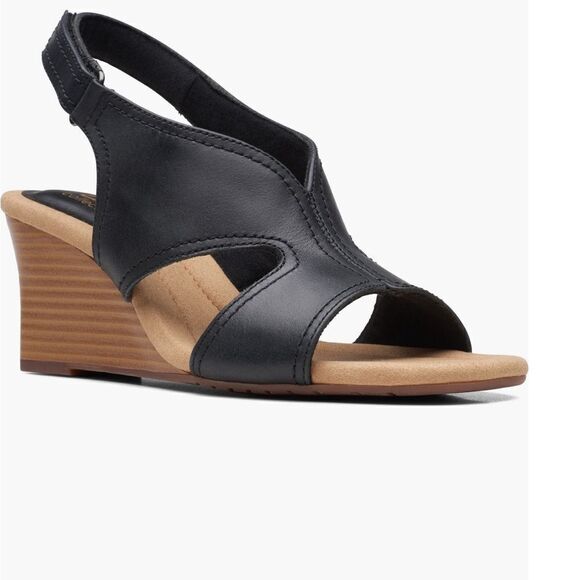 Clarks Black Women's Wedge leather Sandals in black size 7, brand new - Picture 1 of 15